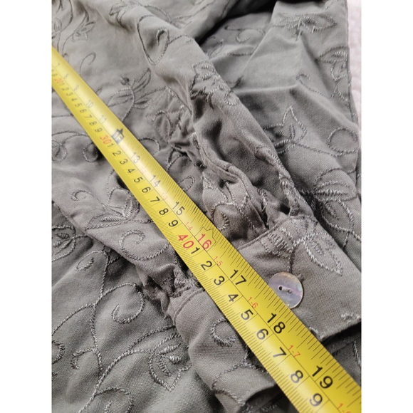 [102] Talbots Petites Floral Embroidered Olive Button Up Blouse- Size PP (0-2) - Picture 6 of 8